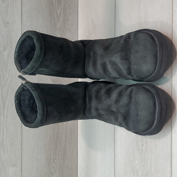 Ugg Australia Women Comfort 1889 Black Leather Sheepskin Boots shoes sz 8 - Picture 3 of 14